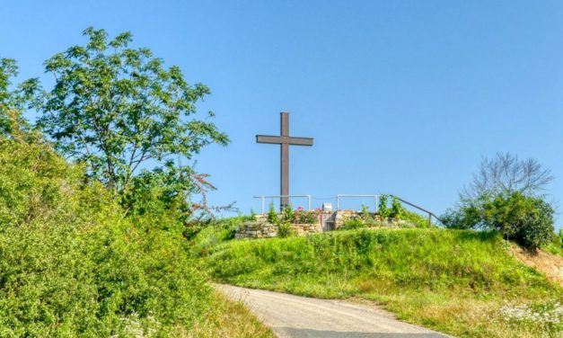Rundwanderung über das Friedenskreuz auf dem Kogelberg bei Zöbing